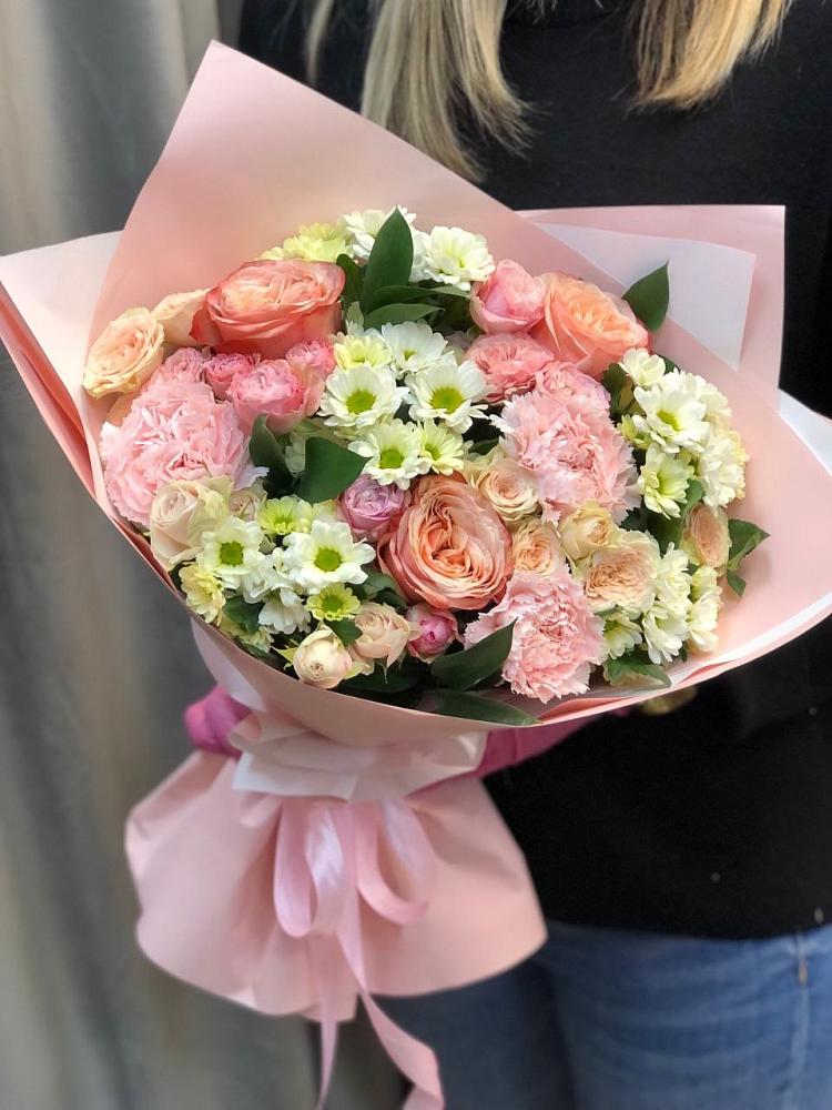 Букет цветов из: Гвоздики, Розы и Хризантемы в Чурапче