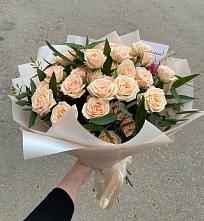 Букет Кремовые розы Латте в Чурапче