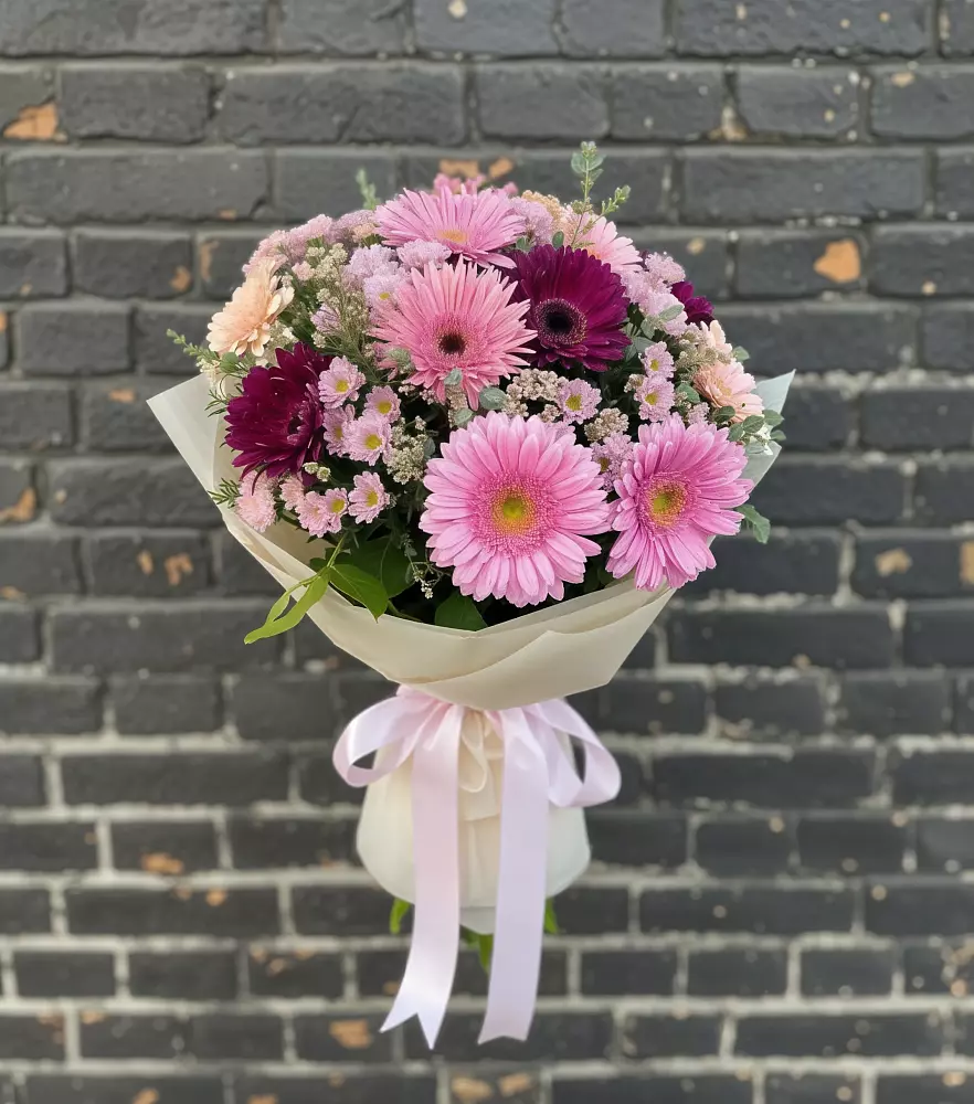 Букет цветов из: Герберы и Хризантемы в Чурапче