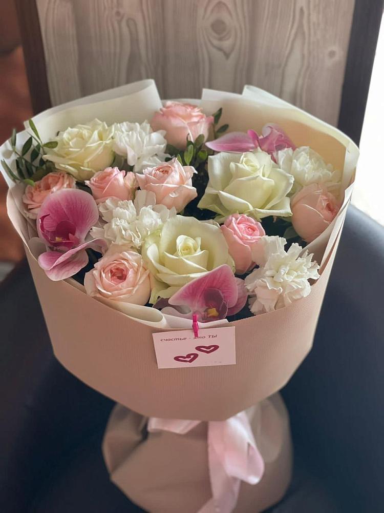 Букет цветов из: Орхидеи, Розы и Гвоздики в Чурапче