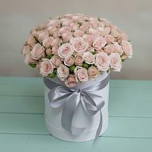 Цветочная композиция из Розы в шляпной коробке в Чурапче