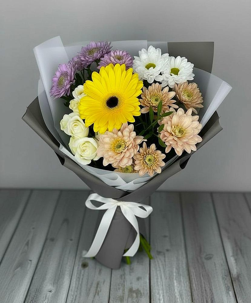 Букет цветов из: Розы, Герберы и Хризантемы в Чурапче