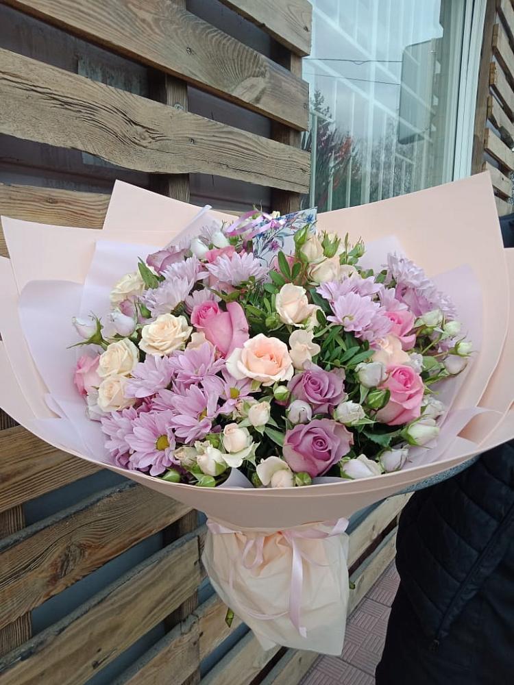 Букет цветов из: Розы и Хризантемы в Чурапче