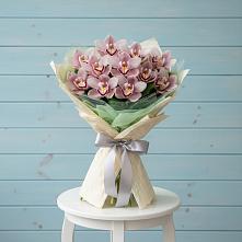 Букет цветов из:  Орхидеи и Розы #REPLACE_PRED# Чурапче