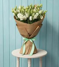 Букет цветов из:  Лизиантусы в Чурапче