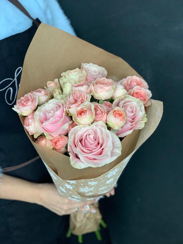 Букет цветов из: Хризантемы и Розы в Чурапче