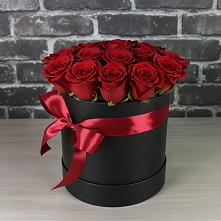 Цветочная композиция из Розы в шляпной коробке в Чурапче