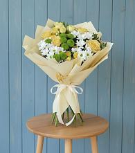 Букет цветов из:  Хризантемы и Розы в Чурапче