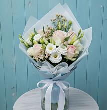 Букет цветов из:  Розы и Лизиантусы #REPLACE_PRED# Чурапче