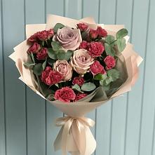 Букет цветов из:  Гвоздики и Розы в Чурапче