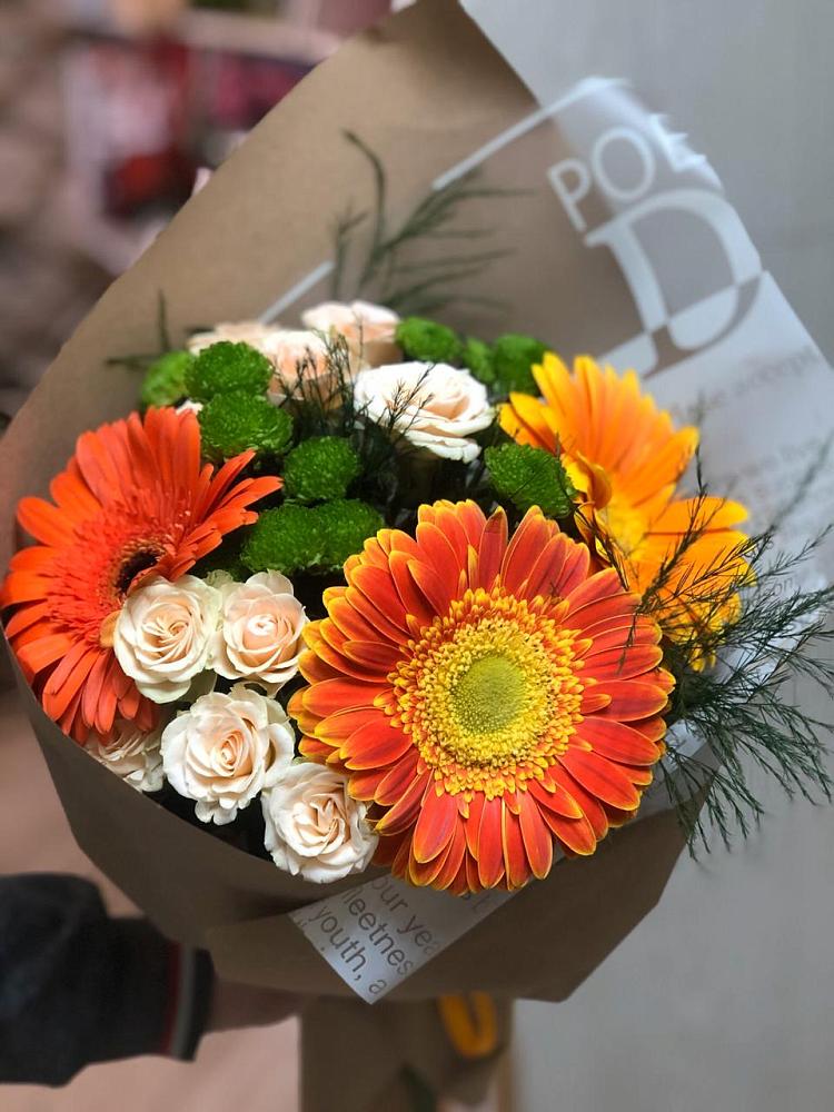 Букет цветов из: Герберы, Хризантемы и Розы в Чурапче