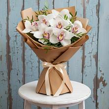 Букет цветов из:  Орхидеи и Розы в Чурапче